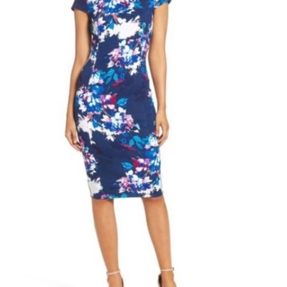 Felicity & Coco Dresses & Skirts - ✨Felicity & Coco Floral Sheath Dress